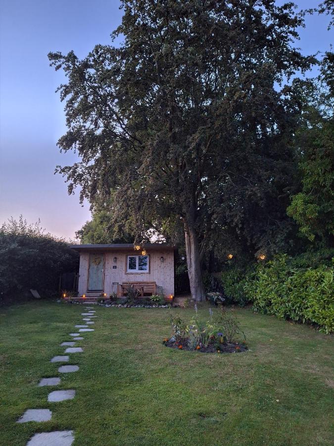 Lilac Cottage Cabin Swafield ภายนอก รูปภาพ