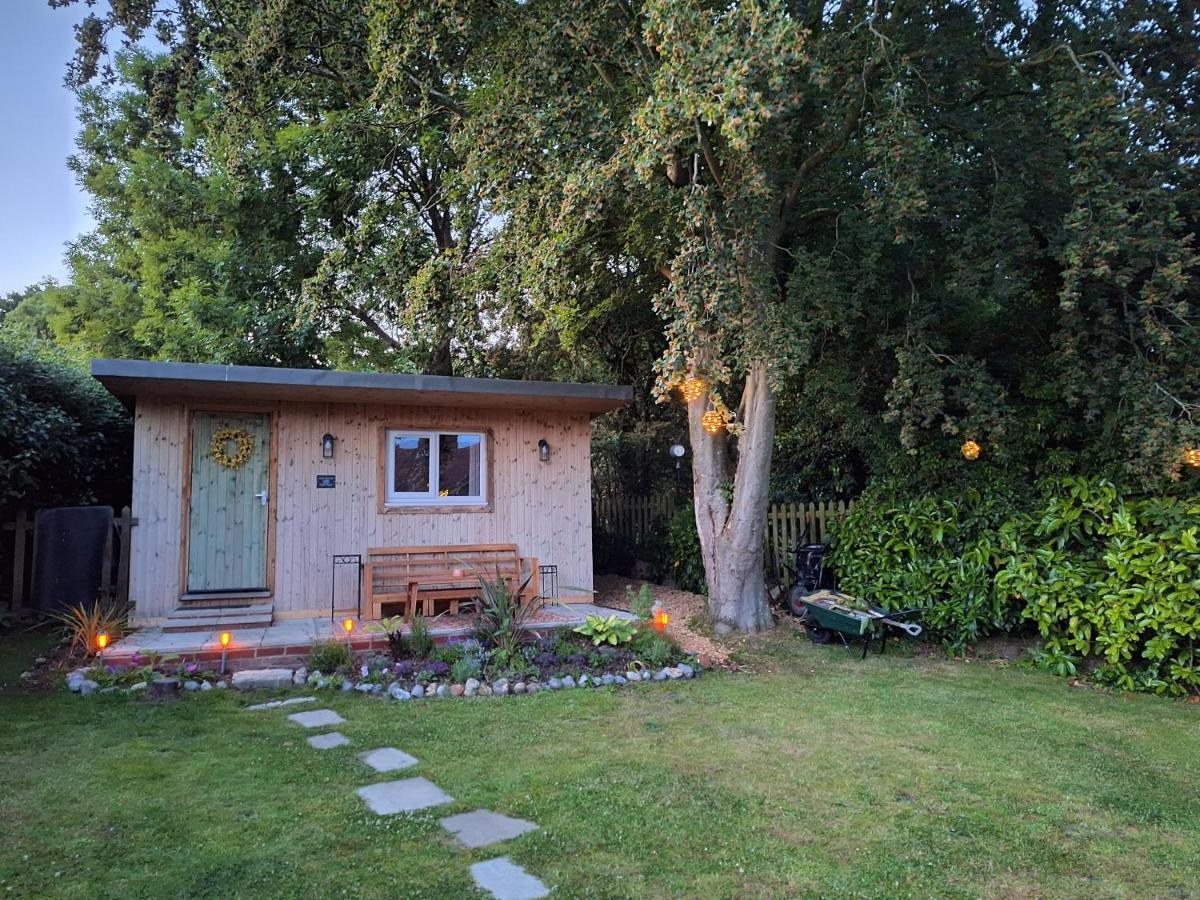 Lilac Cottage Cabin Swafield ภายนอก รูปภาพ